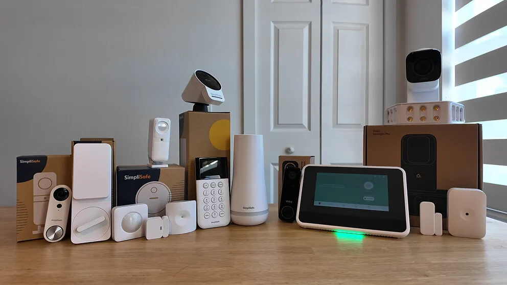 SimpliSafe vs Vivint home security system comparison