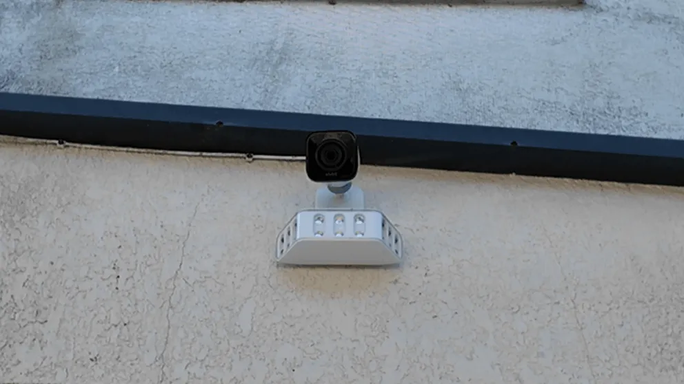 Vivint Outdoor Camera with Floodlight
